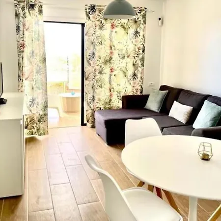 Casa Del Mar - Seafront Living, Sea Views & Golf * San Miguel de Abona